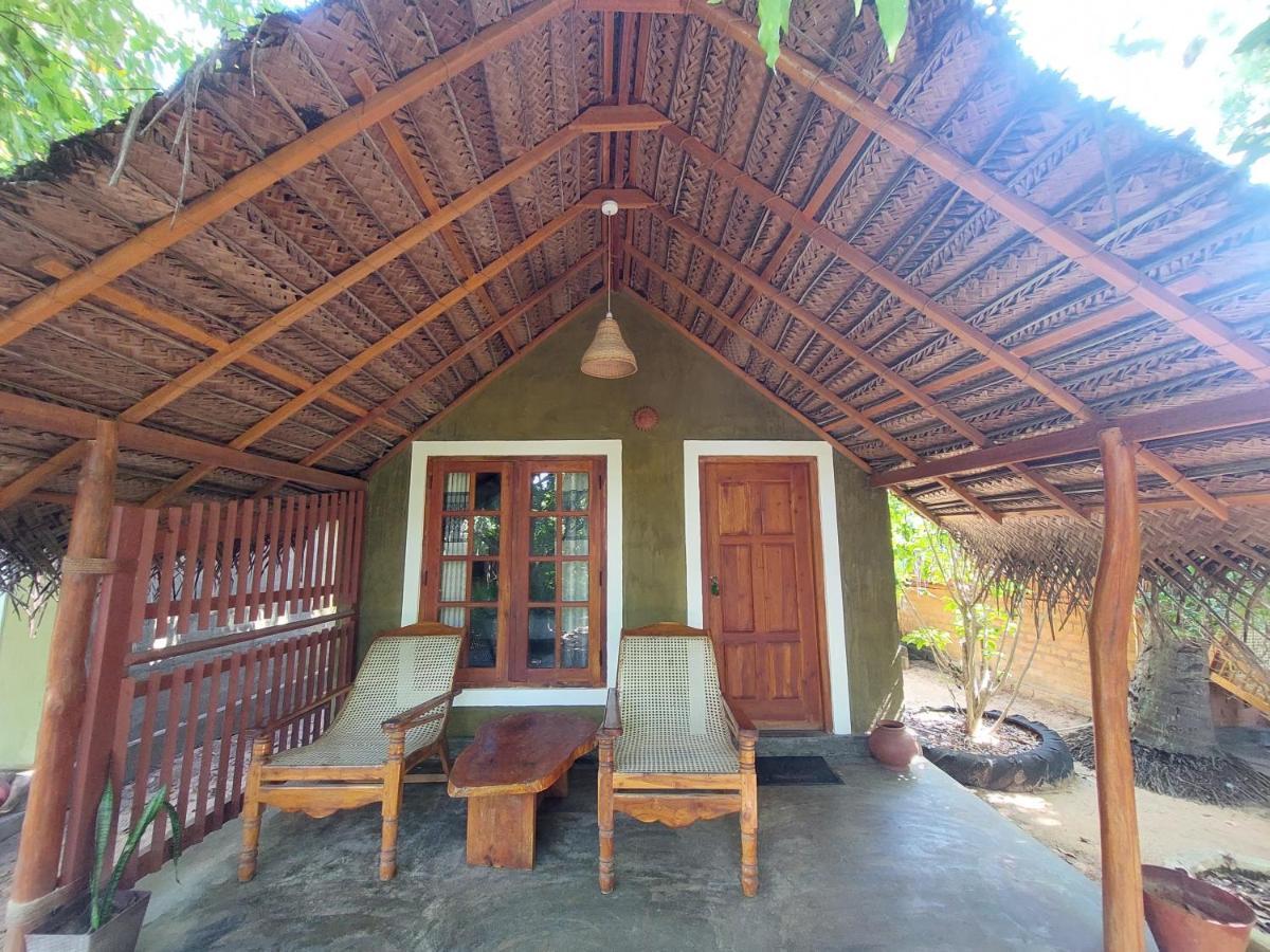 Inn On The Bay Passikudah Exterior photo