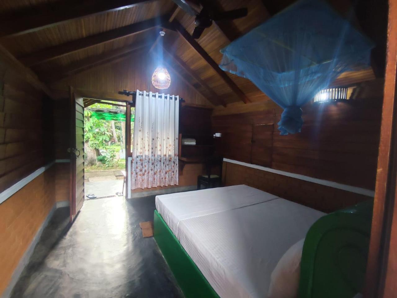 Inn On The Bay Passikudah Exterior photo